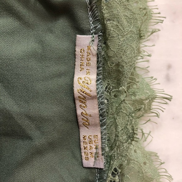 Lace Crop Top 🔥 - Picture 4 of 4